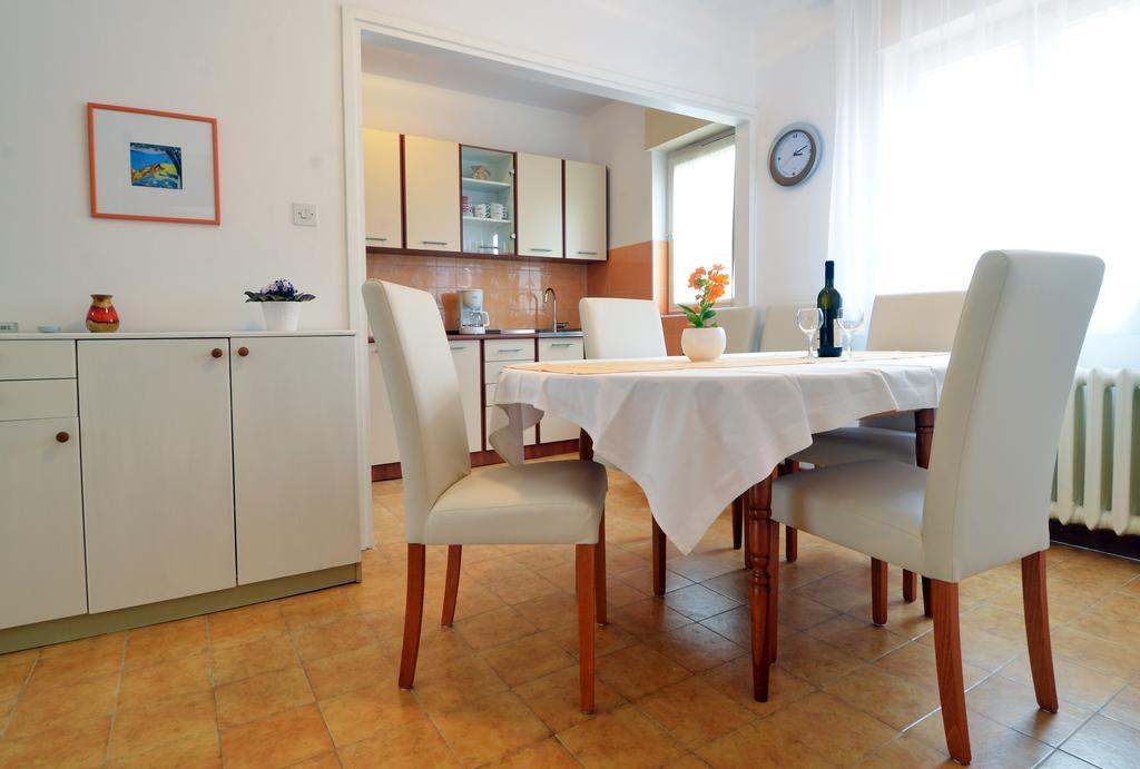 Apartment Rojnic Пула Екстериор снимка