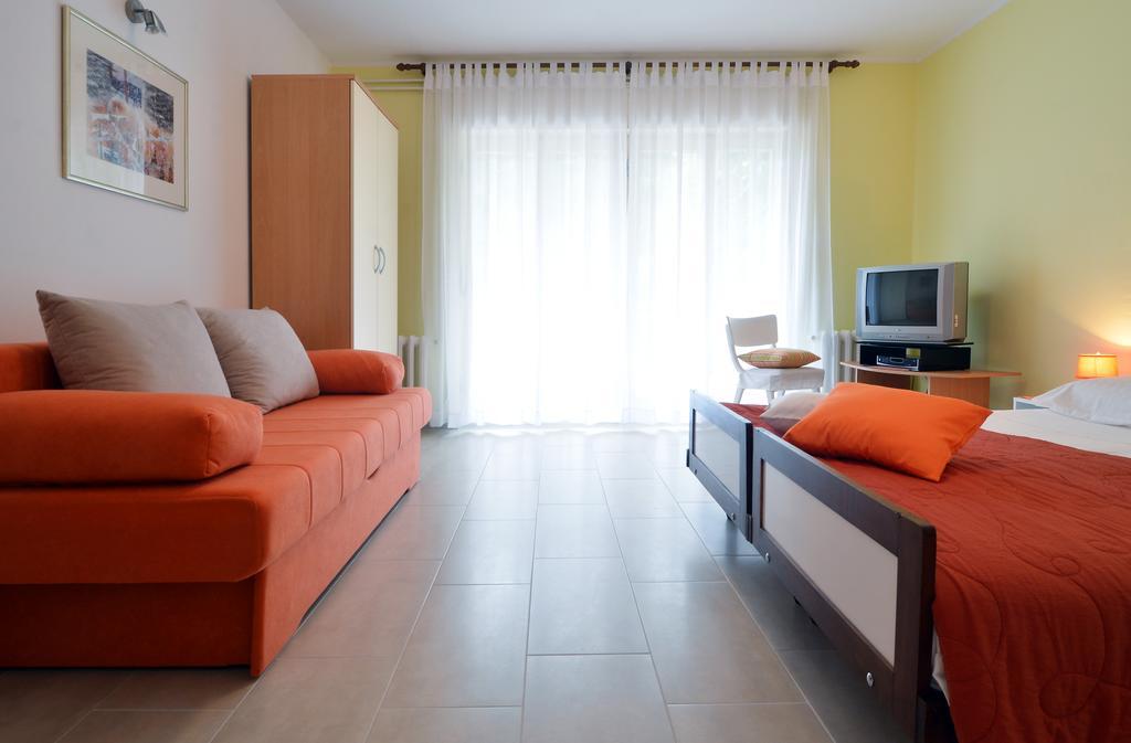 Apartment Rojnic Пула Екстериор снимка